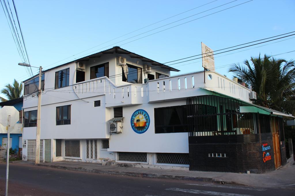 The Island Home Puerto Ayora  Exterior foto