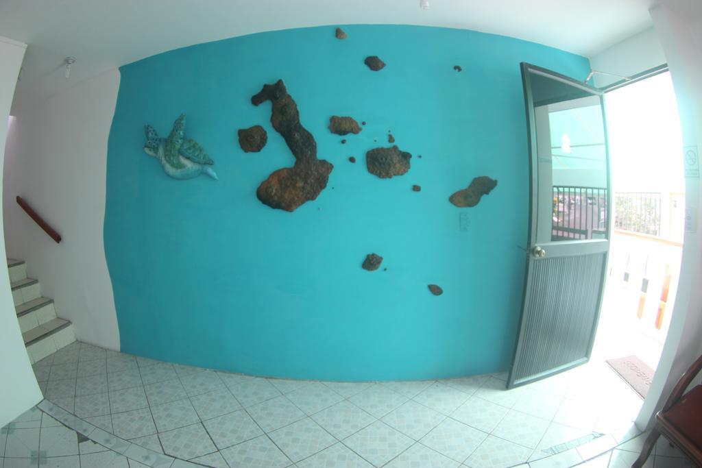 The Island Home Puerto Ayora  Exterior foto
